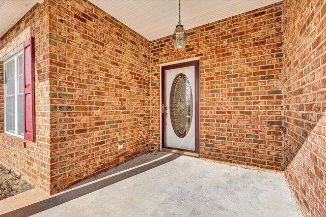 405 Dawnridge DR, Vinton, VA 24179