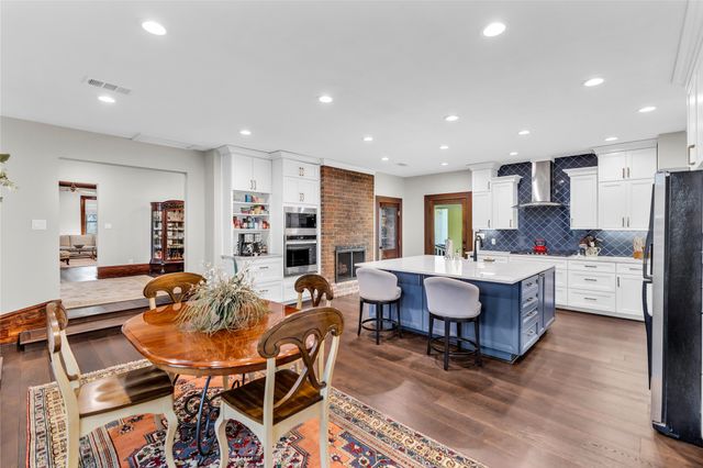 304 N Church Street, Pilot Point, TX 76258