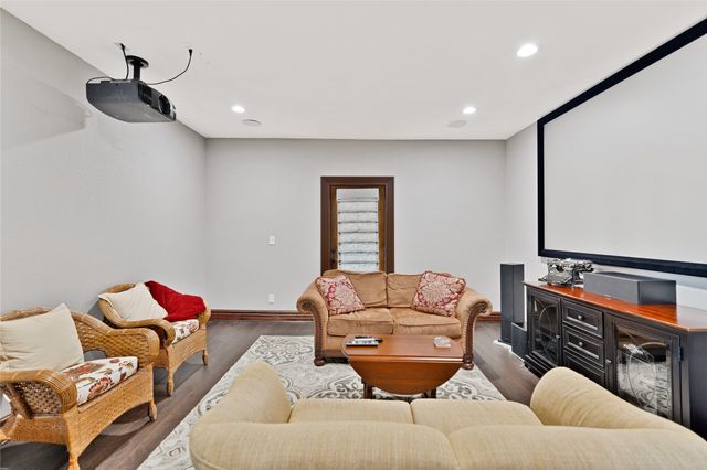 304 N Church Street, Pilot Point, TX 76258