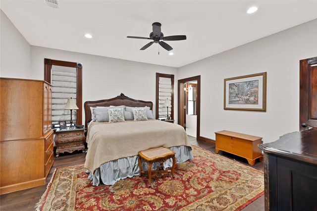 304 N Church Street, Pilot Point, TX 76258