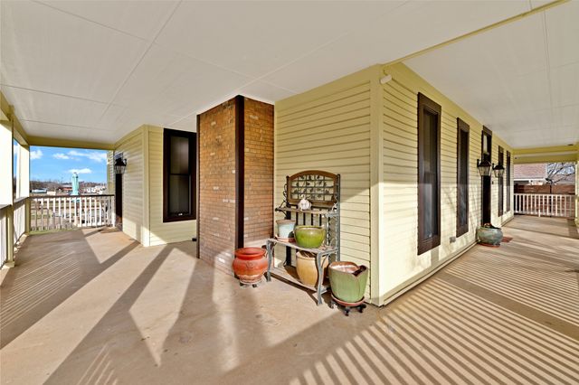 304 N Church Street, Pilot Point, TX 76258