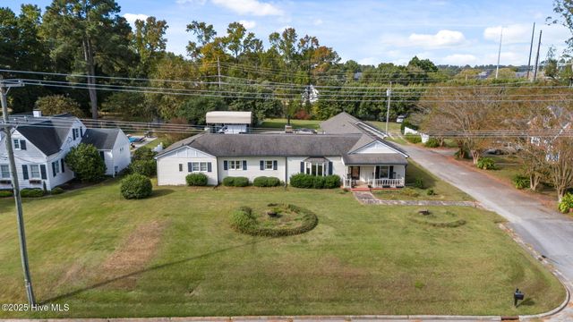 5980 May Boulevard, Farmville, NC 27828