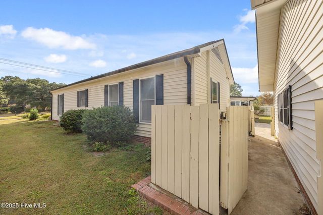 5980 May Boulevard, Farmville, NC 27828