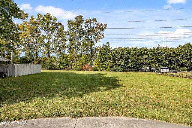 5980 May Boulevard, Farmville, NC 27828