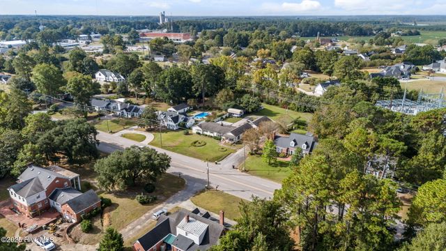 5980 May Boulevard, Farmville, NC 27828