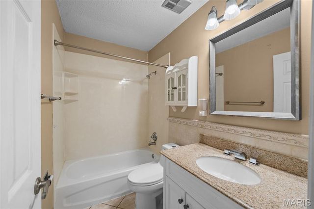 1316 Westbrooke Terrace Drive, Ballwin, MO 63021