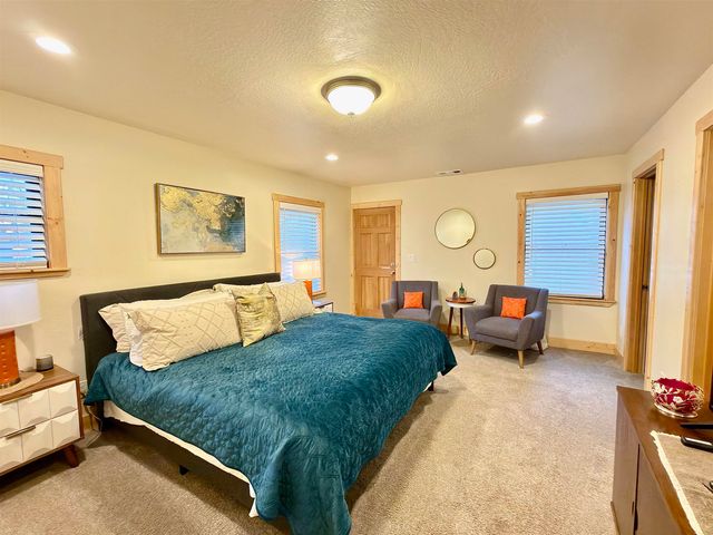 405 Oak Street, Tahoma, CA 96142