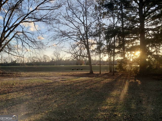 437 Burkhalter Circle, Claxton, GA 30417