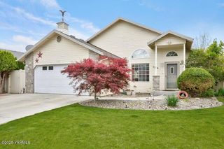 5304 Maui Pl, Yakima, WA 98908