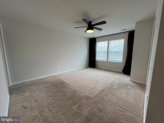 4 PEREGRINE WAY, Burlington, NJ 08016