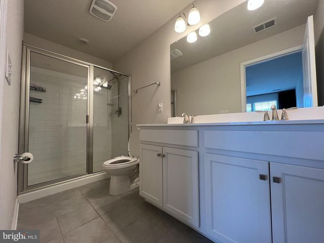 4 PEREGRINE WAY, Burlington, NJ 08016