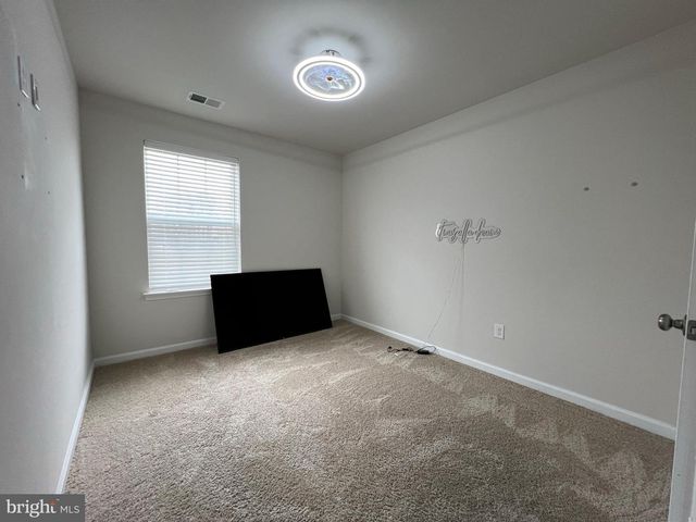 4 PEREGRINE WAY, Burlington, NJ 08016