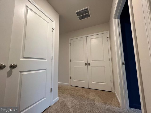 4 PEREGRINE WAY, Burlington, NJ 08016