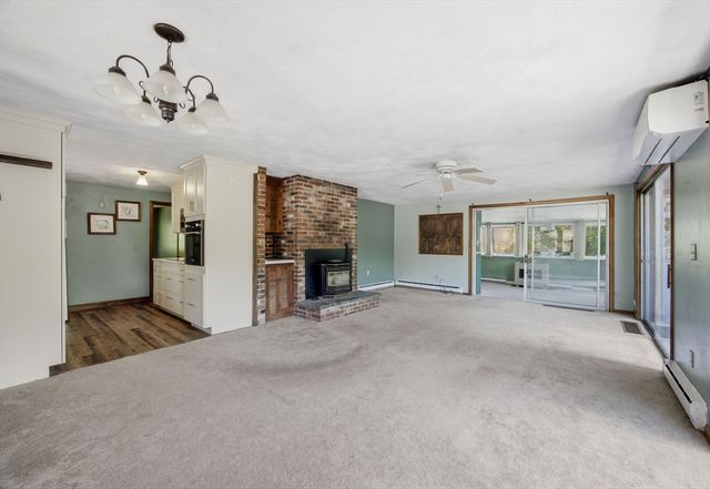 7 Buzzards Bay Dr, Plymouth, MA 02360