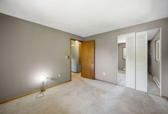 7 Buzzards Bay Dr, Plymouth, MA 02360