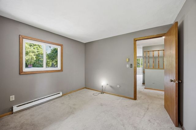7 Buzzards Bay Dr, Plymouth, MA 02360