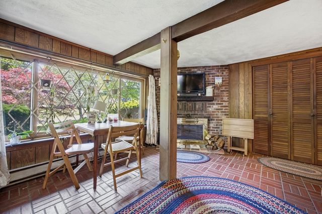 7 Buzzards Bay Dr, Plymouth, MA 02360