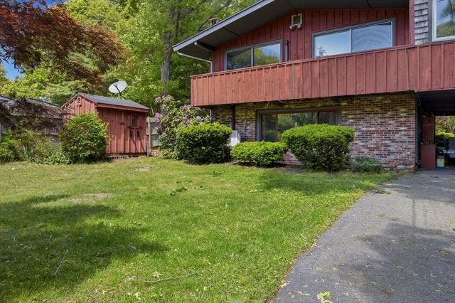 7 Buzzards Bay Dr, Plymouth, MA 02360