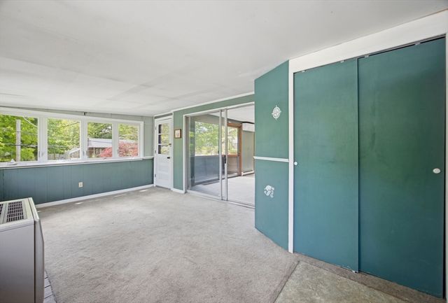 7 Buzzards Bay Dr, Plymouth, MA 02360