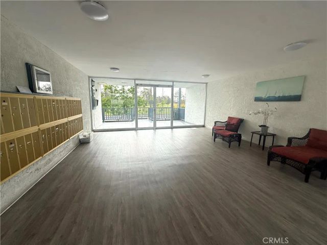 16111 Prairie Avenue 101, Lawndale, CA 90260