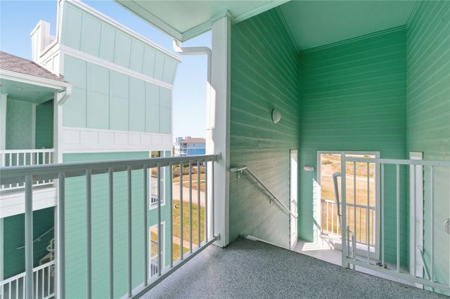 26441 Cat Tail Drive 303, Galveston, TX 77554