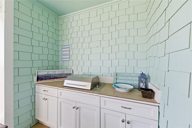 26441 Cat Tail Drive 303, Galveston, TX 77554