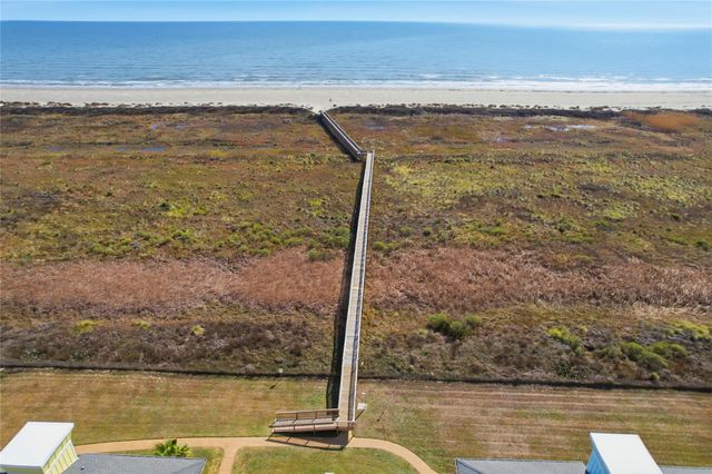 26441 Cat Tail Drive 303, Galveston, TX 77554