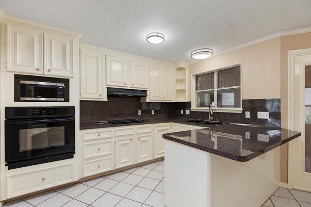 14151 Buckingham Lane, Tomball, TX 77375