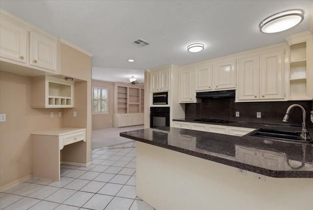 14151 Buckingham Lane, Tomball, TX 77375