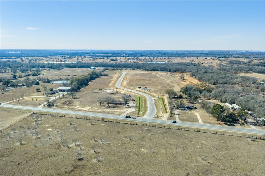 119 Pueblo Drive, Caldwell, TX 77836 — photo 3