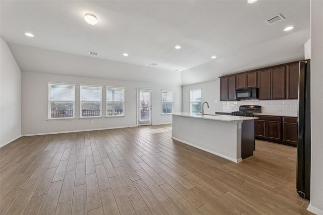 359 Spiny Lizard LN, San Marcos, TX 78666