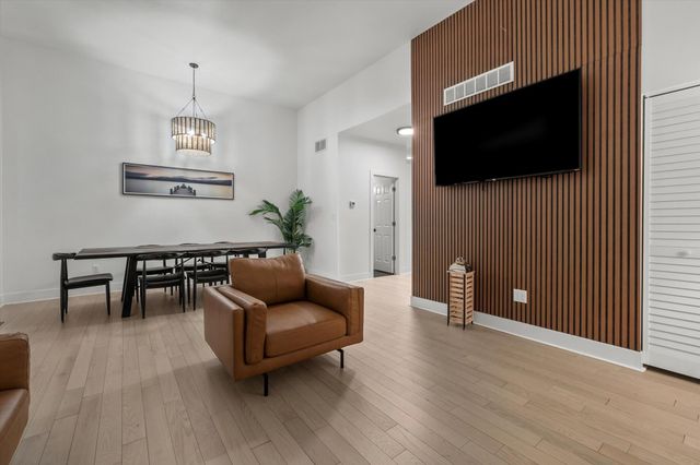 1463 Indianapolis Boulevard, Whiting, IN 46394