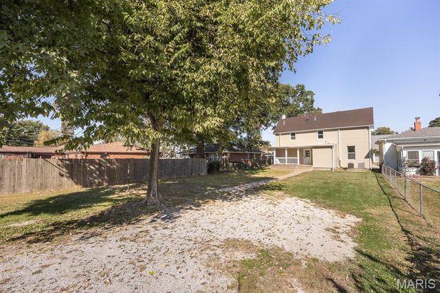 746 Maple Street, Collinsville, IL 62234