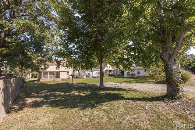 746 Maple Street, Collinsville, IL 62234