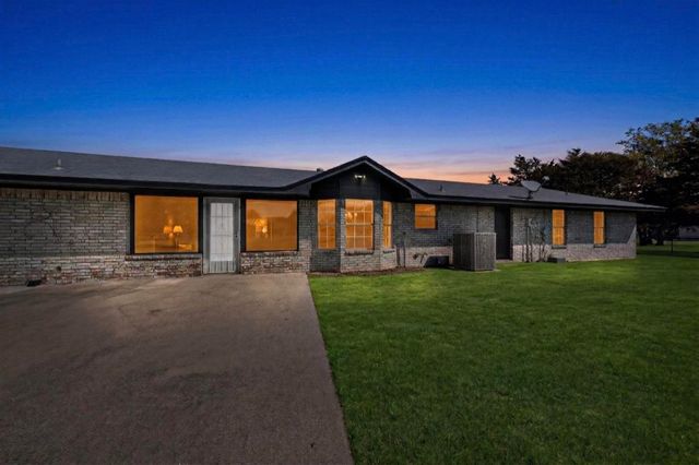 529 Morris Lane, Greenville, TX 75402