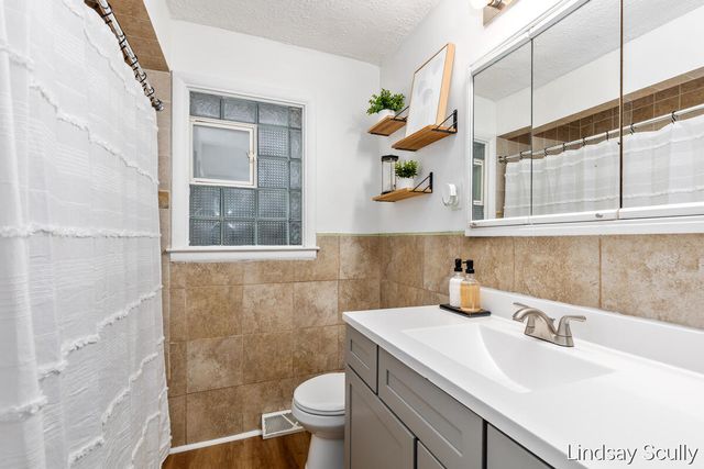 4914 Haughey Avenue, Wyoming, MI 49548