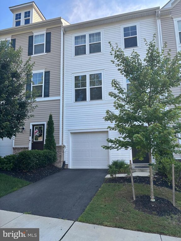 106 HUFF DR, Stafford, VA 22554