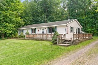 602 E Round Lake Avenue, Georgetown Twp, WI 54853