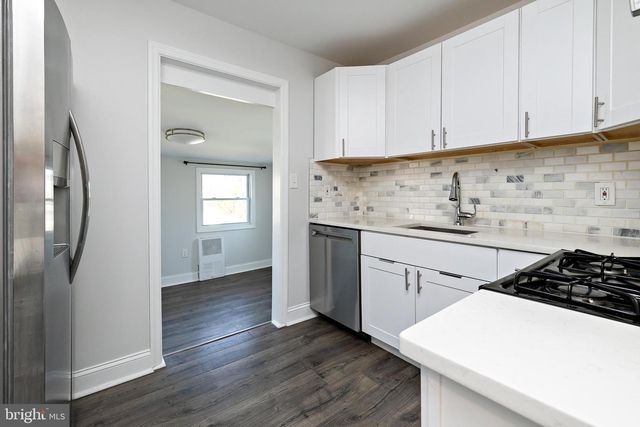 215 CONARD AVE, Collingswood, NJ 08108