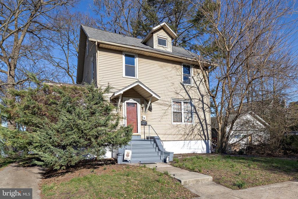 215 CONARD AVE, Collingswood, NJ 08108