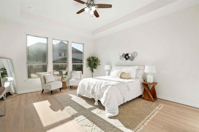 2601 Hudson LN, Leander, TX 78641