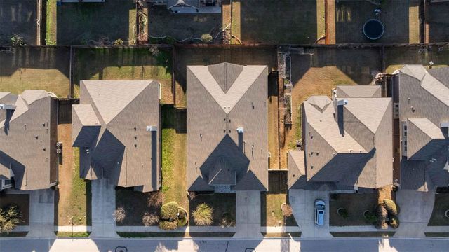 2601 Hudson LN, Leander, TX 78641