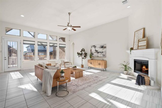 2601 Hudson LN, Leander, TX 78641