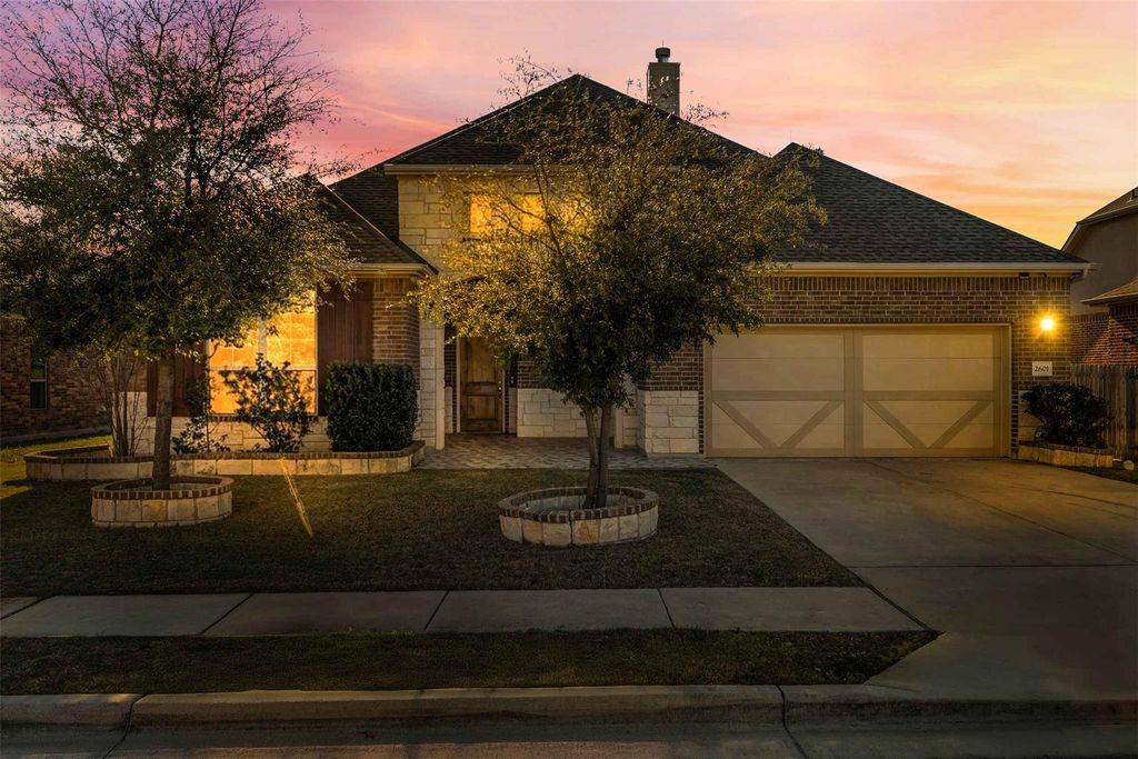 2601 Hudson LN, Leander, TX 78641