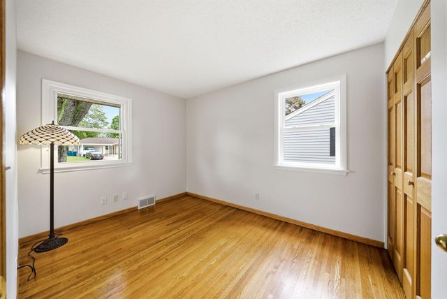 7521 12th Avenue S, Richfield, MN 55423