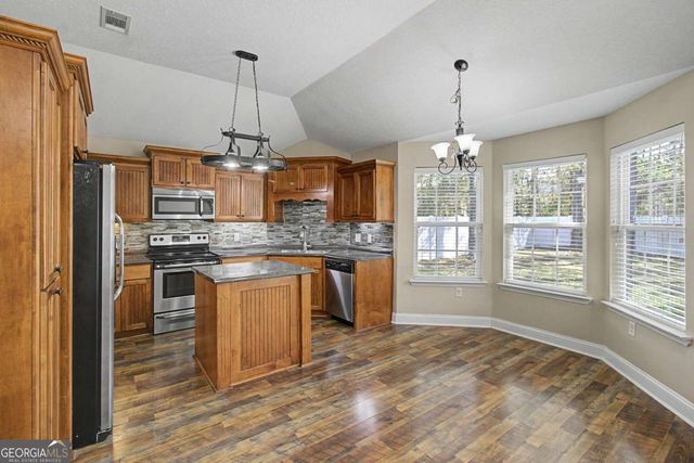 1271 Peacock Trail, Hinesville, GA 31313