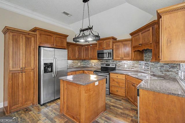 1271 Peacock Trail, Hinesville, GA 31313