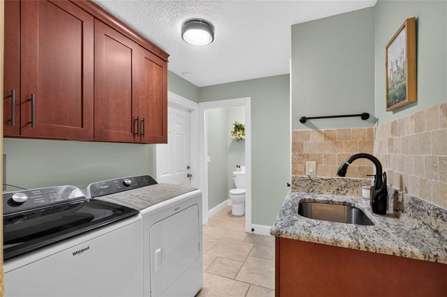 16720 BEAUCLAIRE CT, Tavares, FL 32778