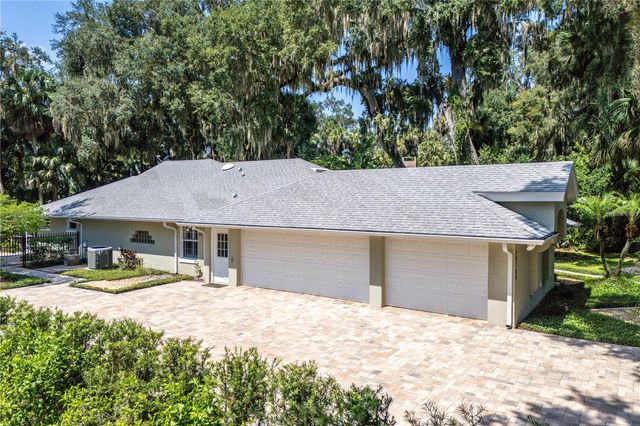 16720 BEAUCLAIRE CT, Tavares, FL 32778
