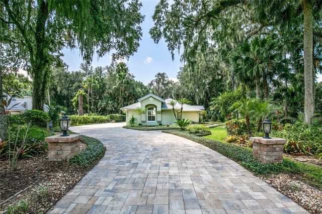 16720 BEAUCLAIRE CT, Tavares, FL 32778